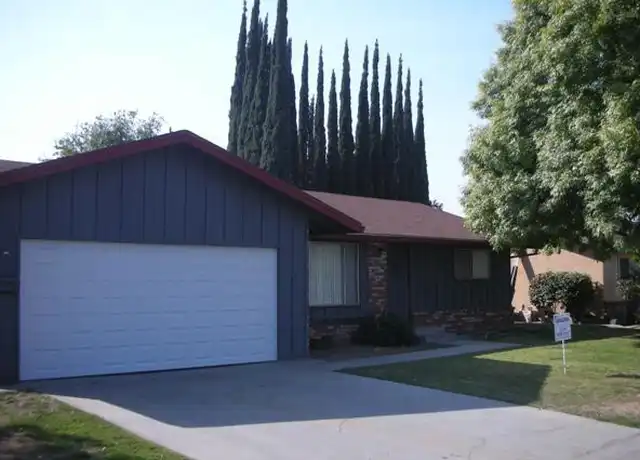Property at 1641 W Whitendale Ave, Visalia, CA, 93277, 3 beds, 2 baths, [object Object]