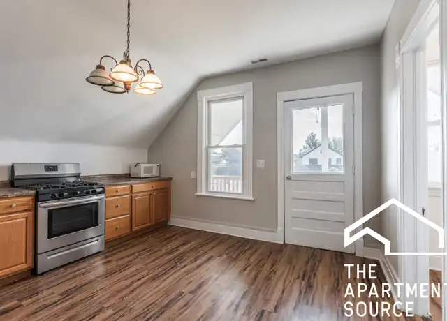 Property at 2834 W Dickens Ave Unit 2, Chicago, IL, 60647, 2 beds, 1 bath, [object Object]