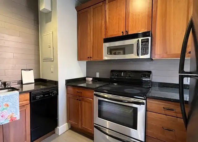 Property at 351 Beacon St #6, Boston, MA, 02116, 1 bed, 1 bath, [object Object]