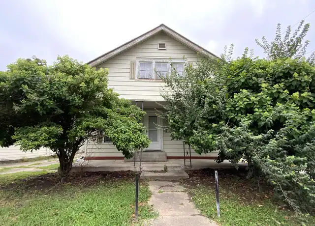 Property at 403 Florida St, Danville, IL, 61832, 2 beds, 1 bath, [object Object]