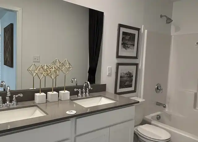 Property at 16947 Sandhurst Pl, Westfield, IN, 46074, 4 beds, 2.5 baths, [object Object]