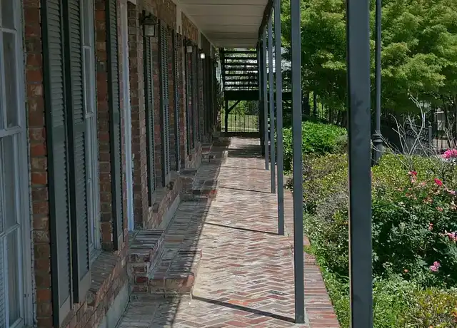 Property at Belhaven Springs - 850 N Jefferson St, Jackson, MS, 39202, 1-2 bed, 1-2 bath, [object Object]