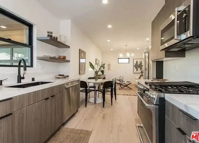 Property at 11013 Exposition Blvd, Rancho Park, CA, 90064, 2 beds, 2 baths, [object Object]