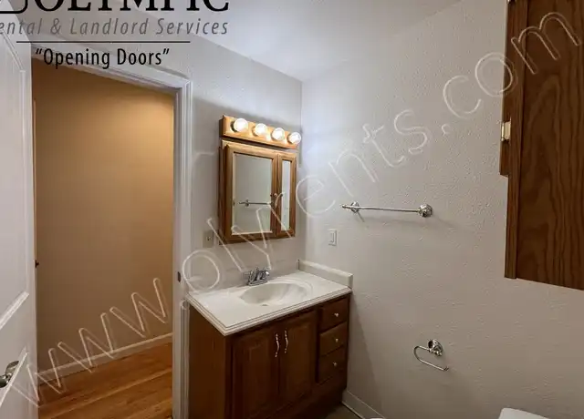 Property at 1401 Division St NW, Olympia, WA, 98502, 5 beds, 2.5 baths, [object Object]