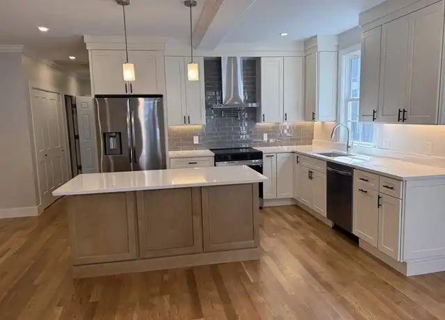 Property at 103 Cushing St Unit 1, Cambridge, MA, 02138, 2 beds, 1 bath, [object Object]