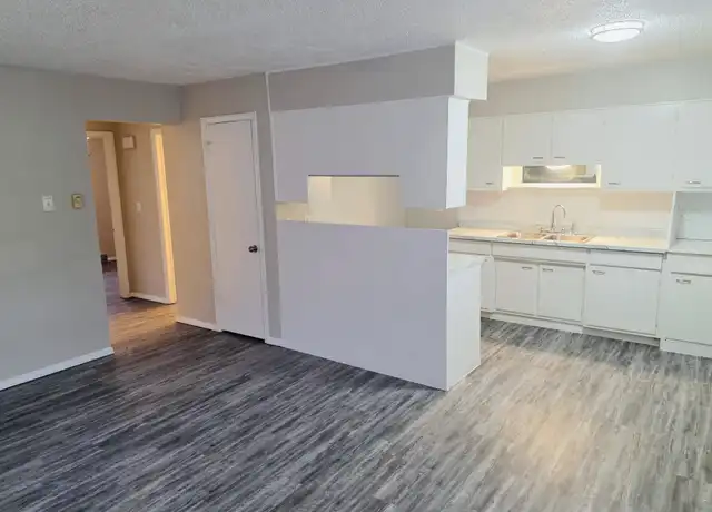 Property at 4741 Ridgeway Dr Unit 312, Del City, OK, 73115, 2 beds, 1 bath, [object Object]
