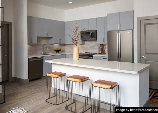 Property at 5609 Stuart Cir, Austin, TX, 78721, 1 bed, 1 bath, [object Object]