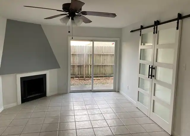 Property at 3900 Woodchase Dr Unit 70, Houston, TX, 77042, 1 bed, 1.5 baths, [object Object]