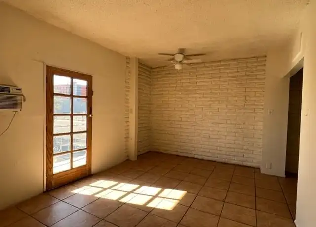 Property at 525 N 32nd St, Phoenix, AZ, 85008, 1 bed, 1 bath, [object Object]