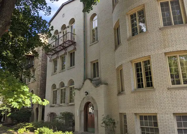 Property at 7447 N Hoyne Ave #2, Chicago, IL, 60645, 3 beds, 2 baths, [object Object]