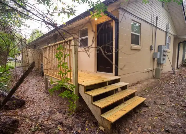 Property at Dunn Street Apartments - 1212 S Dunn Ave, Fayetteville, AR, 72701, 1 bed, 1 bath, [object Object]