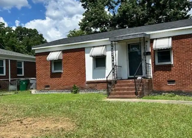 Property at 2944 Coronet Way, Charlotte, NC, 28208, 4 beds, 2 baths, [object Object]