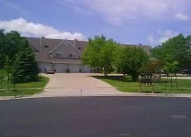 Property at 10 Woodridge Ct Unit 2, Madison, WI, 53704, 2 beds, 1 bath, [object Object]