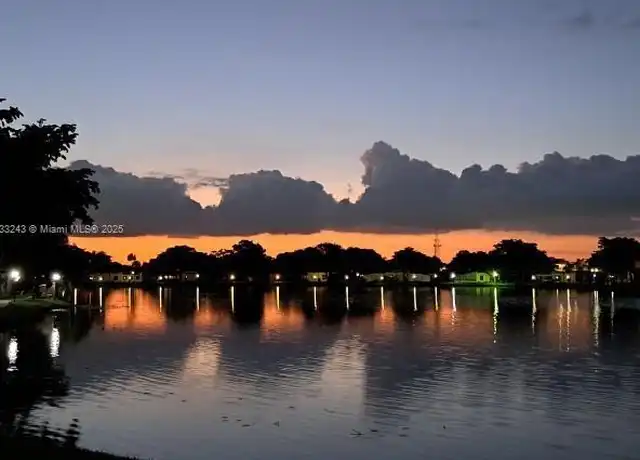 Property at 201 Berkley Rd #301, Hollywood, FL, 33024, 2 beds, 2 baths, [object Object]