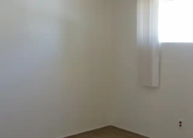 Property at 9210 N 11th St Unit 4, Phoenix, AZ, 85020, 2 beds, 1 bath, [object Object]