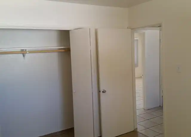 Property at 9210 N 11th St Unit 4, Phoenix, AZ, 85020, 2 beds, 1 bath, [object Object]