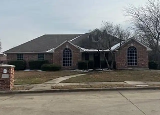 Property at 320 S Alabama St, Celina, TX, 75009, 3 beds, 2 baths, [object Object]
