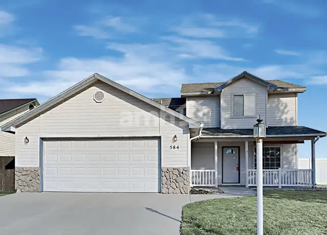 Property at 584 N Nebula Ave, Star, ID, 83669, 3 beds, 2.5 baths, [object Object]