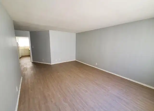 Property at Beverly Rossmore Apartments - 304 N Rossmore Ave, Los Angeles, CA, 90004, 1 bed, 1 bath, [object Object]