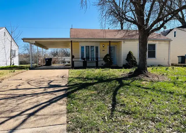 Property at 210 Brackleigh Ln, Florissant, MO, 63031, 2 beds, 1 bath, [object Object]