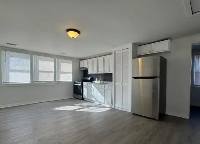 Property at 2200 Burwell Ave Unit 1, Louisville, KY, 40210, 3 beds, 1 bath, [object Object]