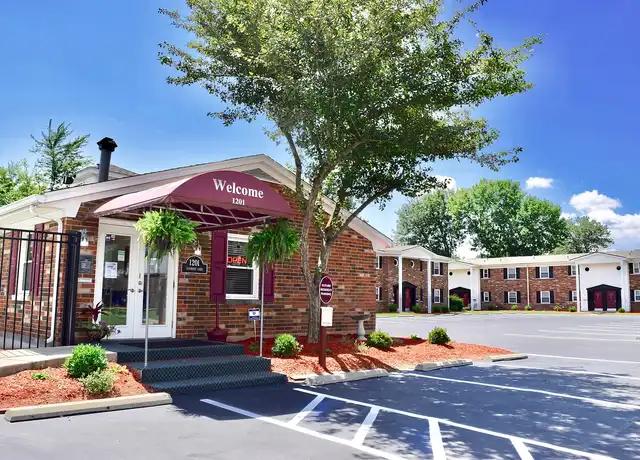 Property at Mayfair Apartments - 1201 Harmony Ln, Jeffersonville, IN, 47130, 3 beds, 1.5 baths, [object Object]