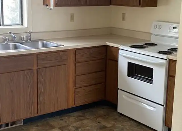 Property at 713 S Prairie Ave Unit 3, Miles City, MT, 59301, 2 beds, 1 bath, [object Object]