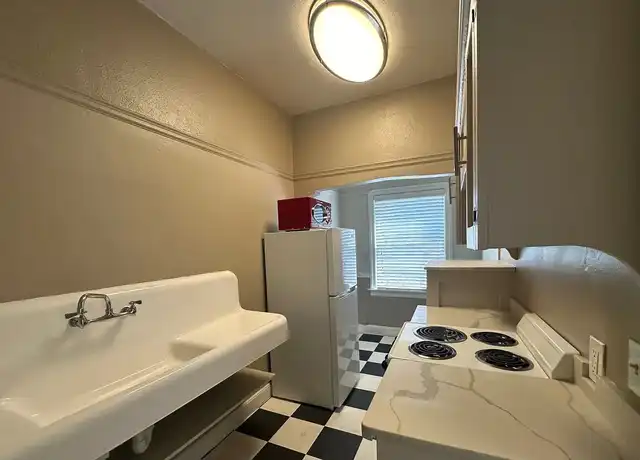 Property at 1705 N St, Sacramento, CA, 95811, 0 beds, 1 bath, [object Object]