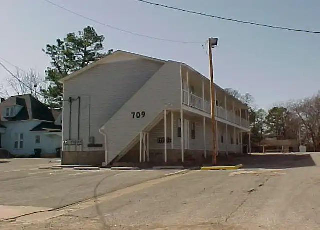 Property at 709 Vine St Unit 5, Jonesboro, AR, 72401, 2 beds, 1 bath, [object Object]