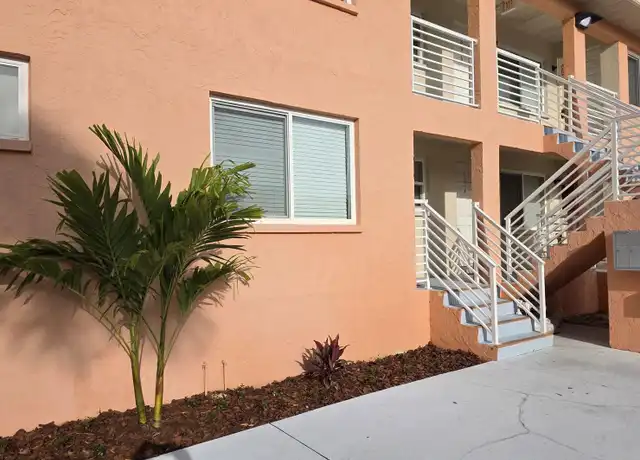 Property at 2820 Dupont St S Apt 203, Gulfport, FL, 33707, 2 beds, 1.5 baths, [object Object]
