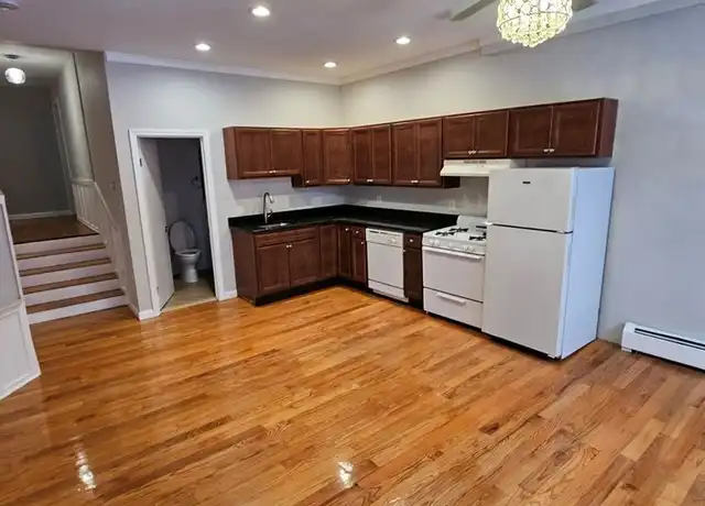 Property at 153 Salem St, Boston, MA, 02113, 3 beds, 1 bath, [object Object]