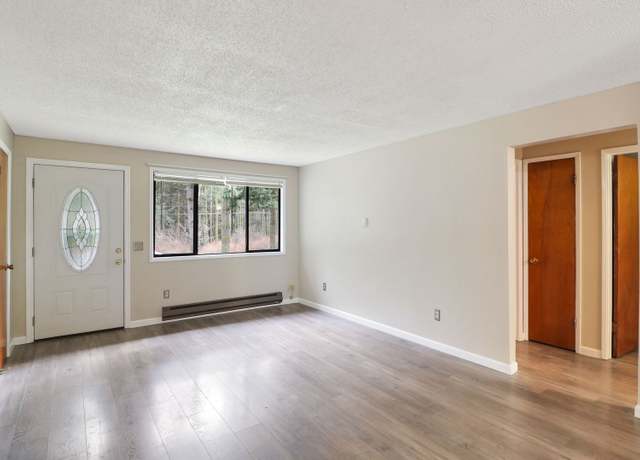 Photo of 2985 N Oak Harbor Rd, Oak Harbor, WA 98277