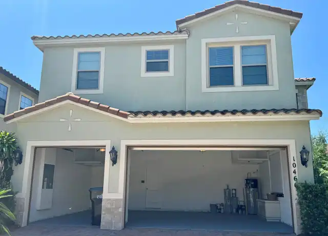 Property at 10466 Siddington Dr, Orlando, FL, 32832, 5 beds, 4.5 baths, [object Object]