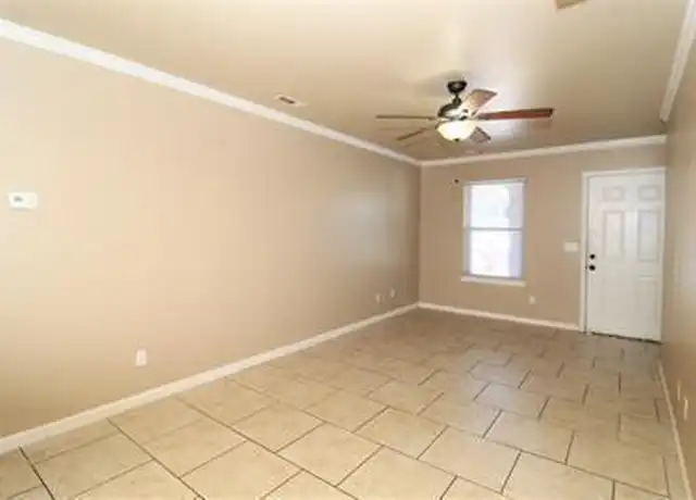 Property at 2068 N Leverett Ave, Fayetteville, AR, 72703, 2 beds, 2 baths, [object Object]