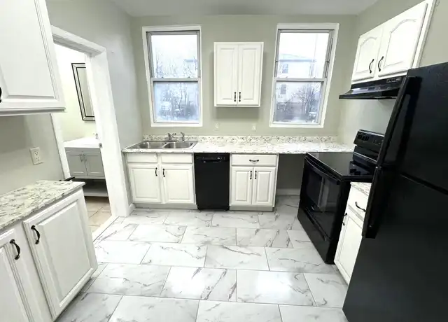 Property at 360 Grove St Unit 1D, Newark, NJ, 07103, 3 beds, 1 bath, [object Object]