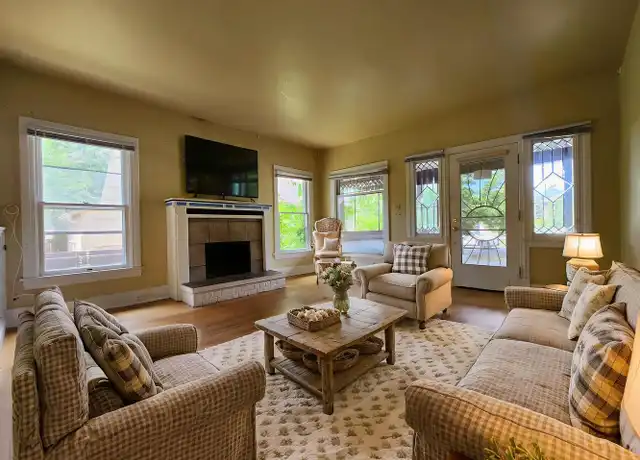 Property at 1111 N Wahsatch Ave, Colorado Springs, CO, 80903, 4 beds, 2 baths, [object Object]