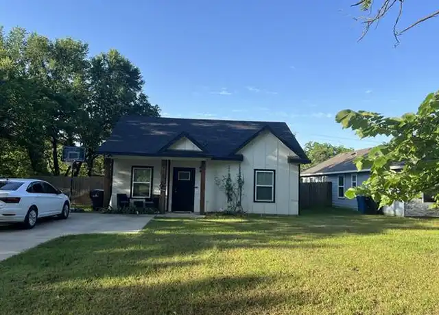 Property at 900 Rice St, Denison, TX, 75020, 3 beds, 2 baths, [object Object]