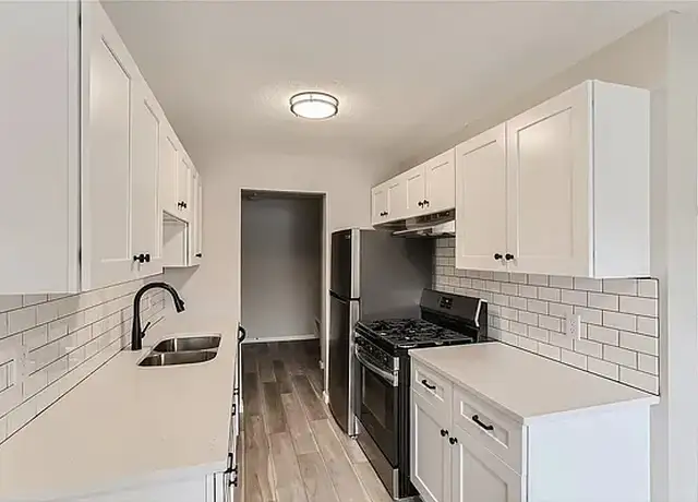 Photo of 8100 36th Ave N, Minneapolis, MN 55427