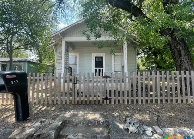 Property at 513 Moore St, San Marcos, TX, 78666, 2 beds, 2 baths, [object Object]
