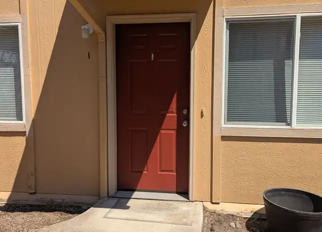 Property at 668 NE Johnson St Unit 1, Myrtle Creek, OR, 97457, 2 beds, 1 bath, [object Object]