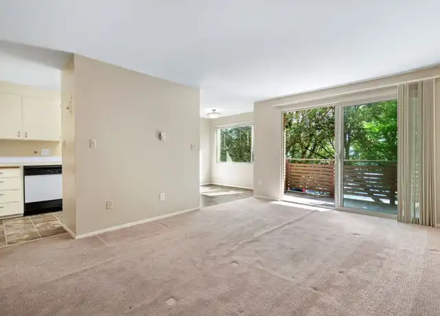 Property at 1115 6th Ave N Unit 201, Seattle, WA, 98109, 1 bed, 1 bath, [object Object]