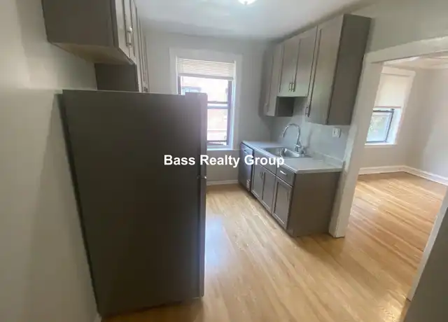 Property at 7018 N Paulina St Unit 2, Chicago, IL, 60626, 2 beds, 1 bath, [object Object]