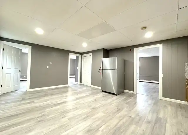 Property at 332 Kimball St Unit 6, Fitchburg, MA, 01420, 3 beds, 1 bath, [object Object]