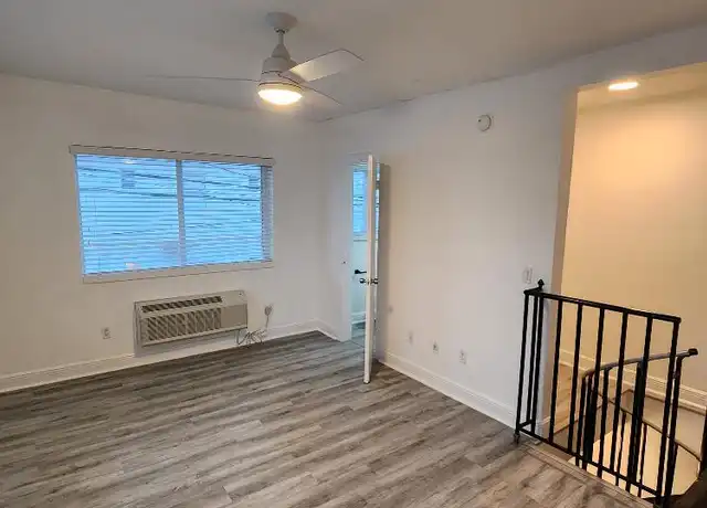 Property at 7313 Carlyle Ave, Miami Beach, FL, 33141, 1 bed, 2 baths, [object Object]