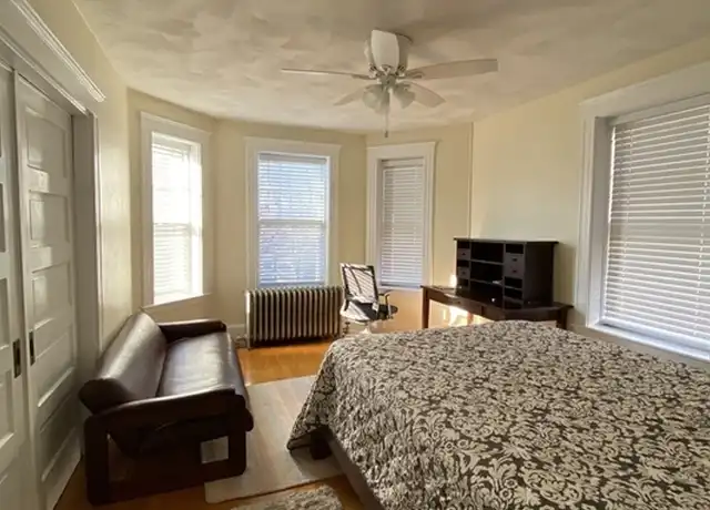 Property at 25 Fairfield St Unit 6, Cambridge, MA, 02140, 3 beds, 1 bath, [object Object]