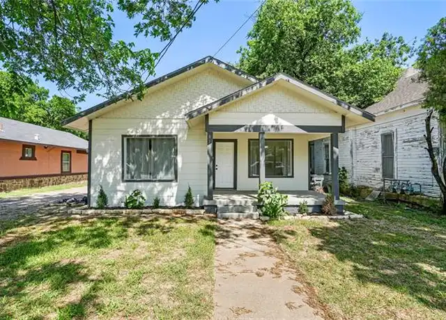 Property at 810 N Tyler St, Dallas, TX, 75208, 3 beds, 2 baths, [object Object]