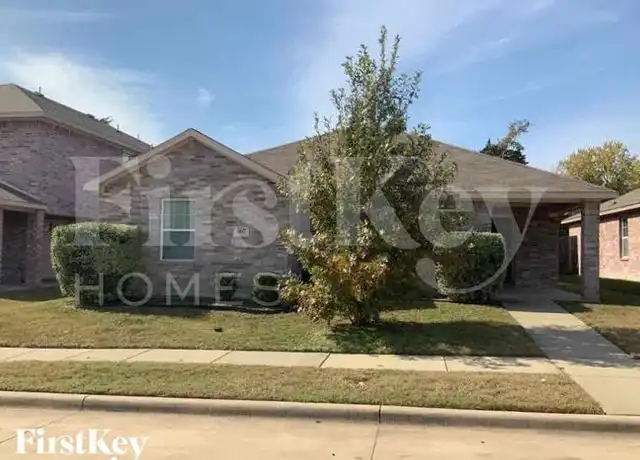 Property at 607 Lentisco Dr, Lancaster, TX, 75146, 5 beds, 2 baths, [object Object]