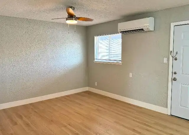Property at 1710 10th St, Wichita Falls, TX, 76301, 2 beds, 1 bath, [object Object]