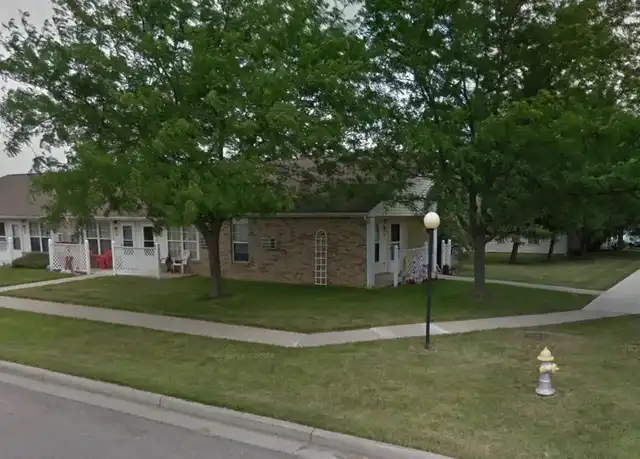 Property at 995 Meadow Ln, Kenton, OH, 43326, 1 bed, 1 bath, [object Object]