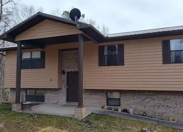 Property at 2204 Daisy Trl, Pigeon Forge, TN, 37863, 4 beds, 2.5 baths, [object Object]